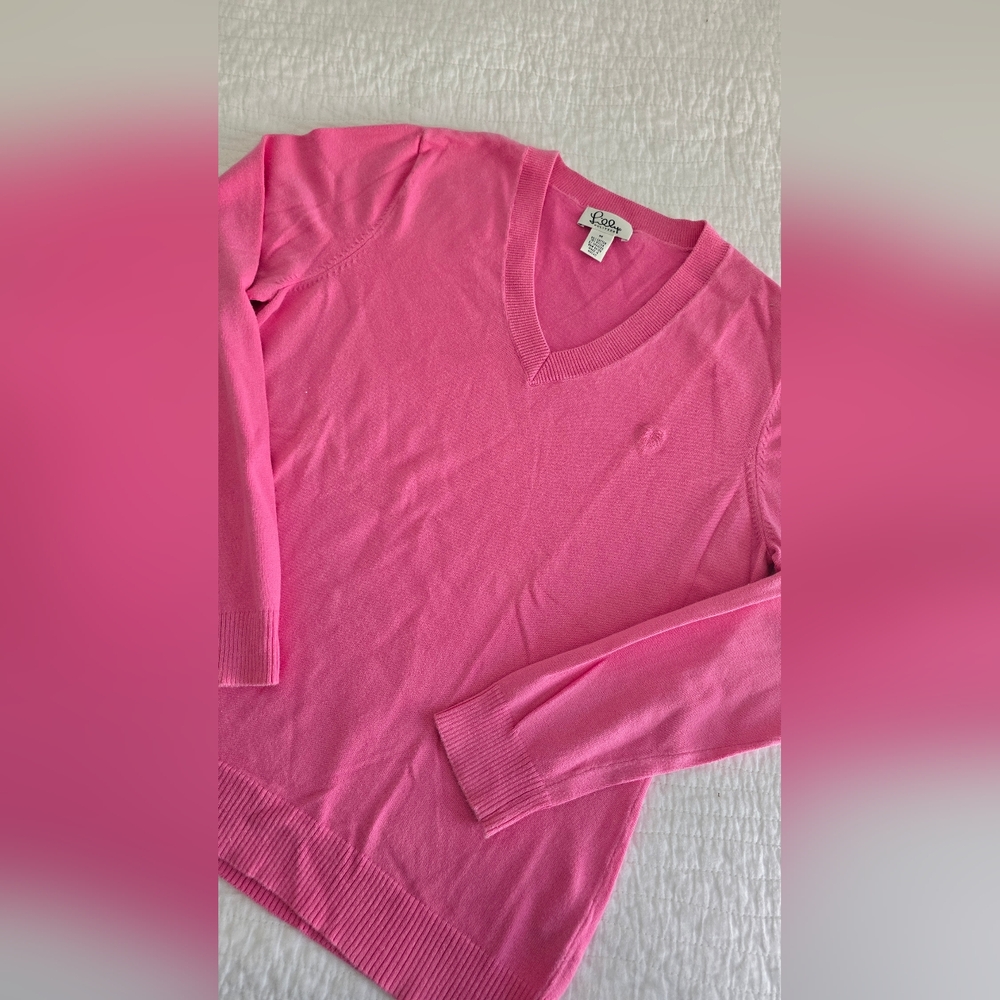 LILLY Pulitzer lightweight sweater V neck size Medium